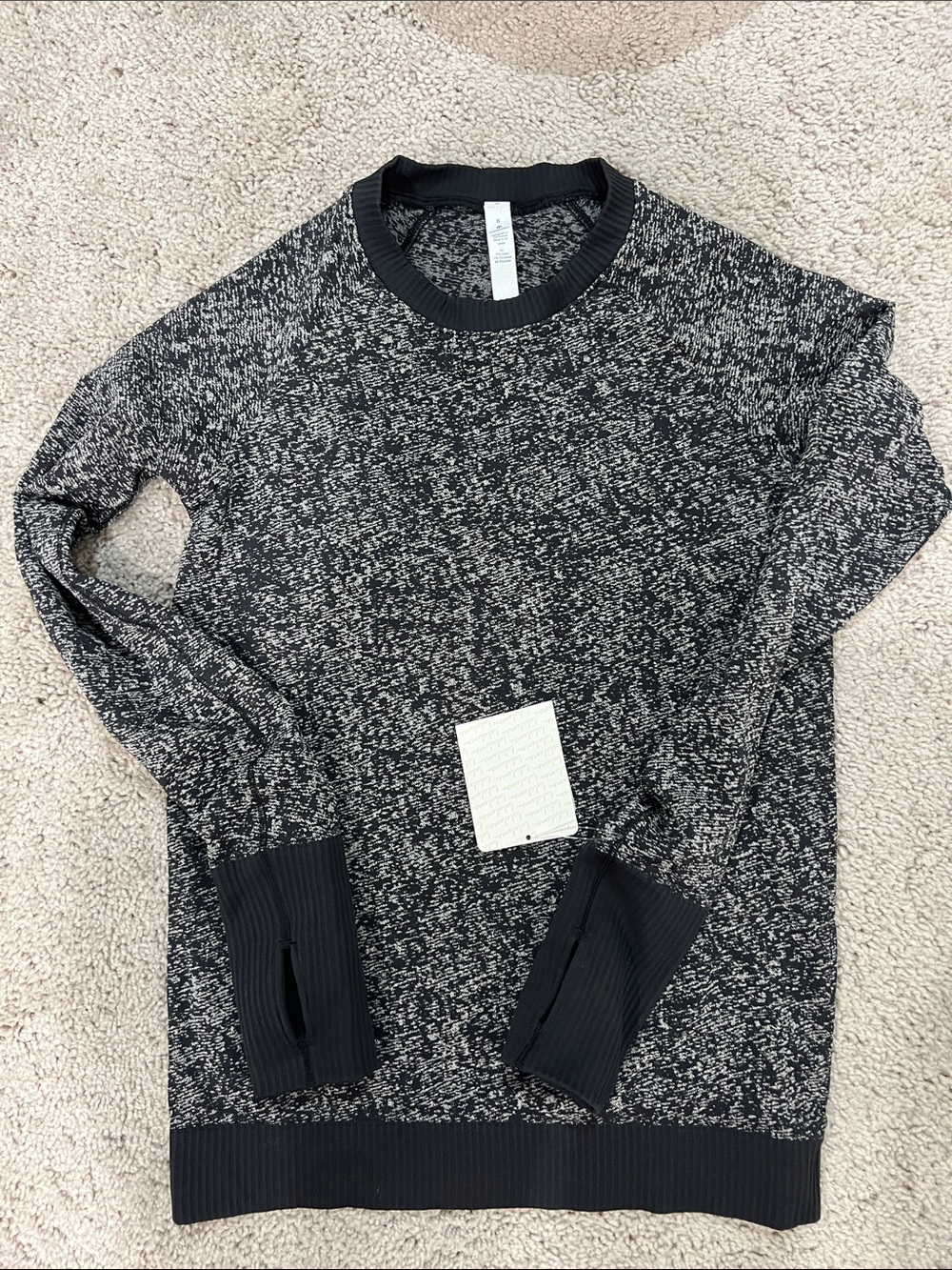 NWT! Lululemon Women’s Black & Gray Marled Crewneck Sweater